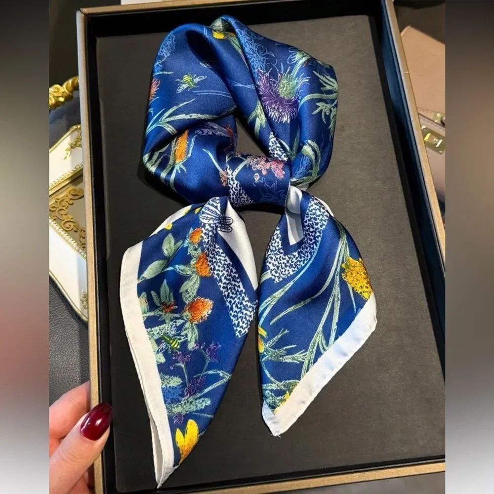 Floral Blue and White Scarf S21